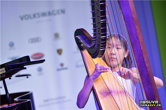 大众汽车集团（中国）持续倾力支持第二届中国青少年音乐比赛·蜂鸟音乐奖 中德年轻音乐家齐聚献演音乐盛宴2.jpg