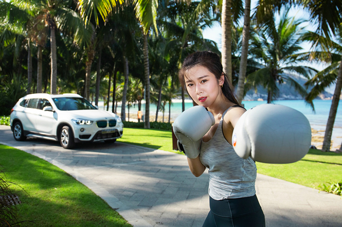 08.健身达人与BMW X1插电式混合动力里程升级版共同演绎健康生活方式.jpg
