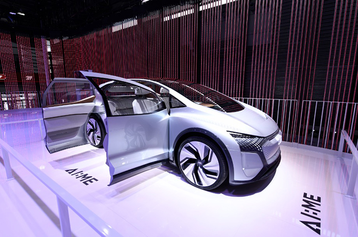 4.未来次世代出行座驾奥迪AI：ME概念车，全面展示出奥迪品牌面向未来大都市智慧出行的产品思考.jpg