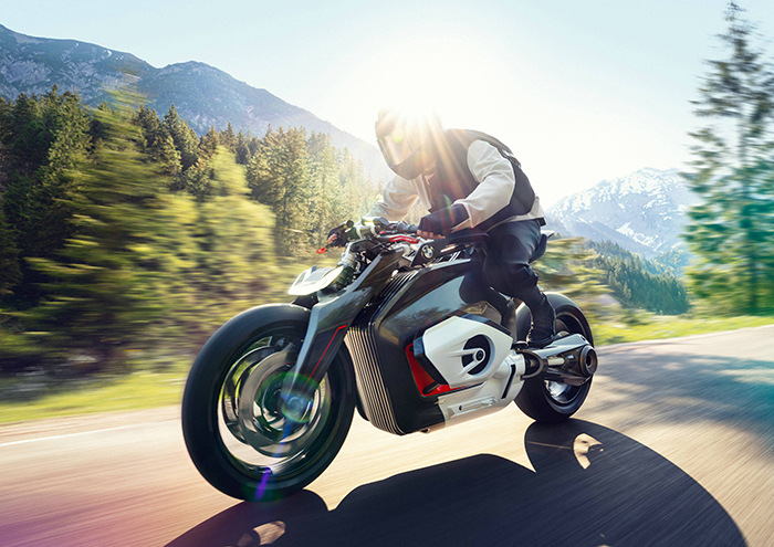 01. BMW Motorrad Vision DC Roadster概念车.jpg