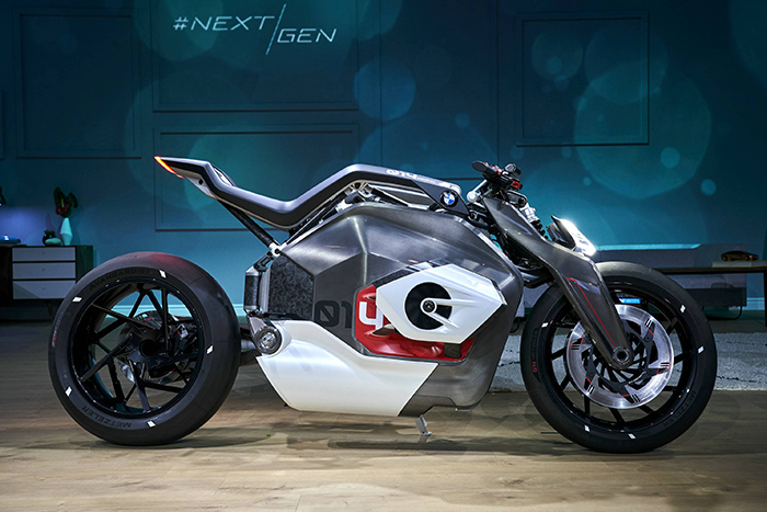 03. BMW Motorrad Vision DC Roadster概念车.jpg