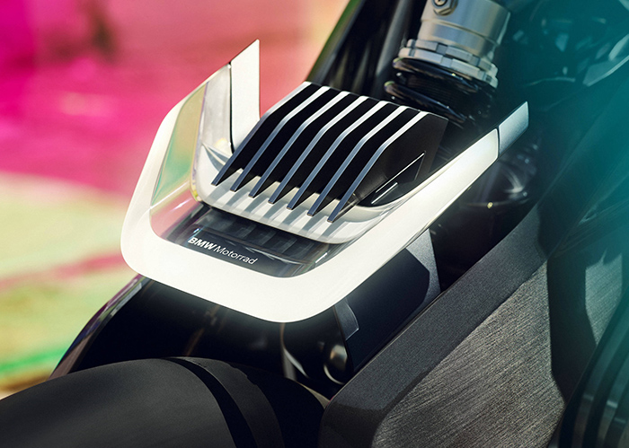 05. BMW Motorrad Vision DC Roadster概念车.jpg