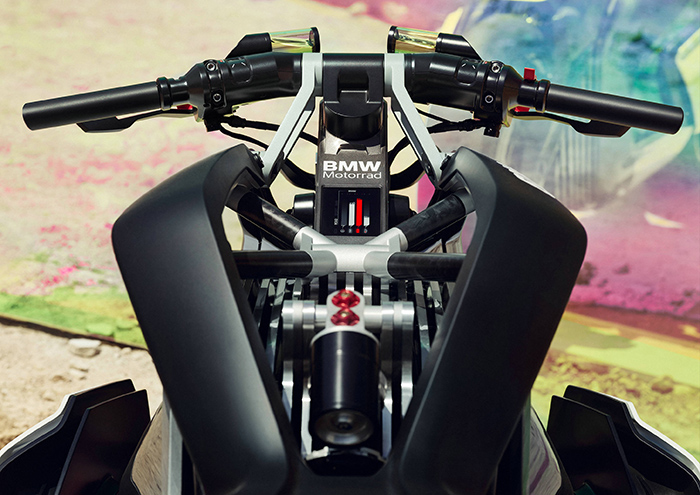 06. BMW Motorrad Vision DC Roadster概念车.jpg