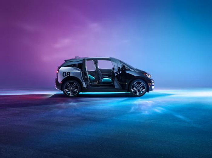 P90379559-bmw-i3-urban-suite-artwork-01-2020-600px.jpg