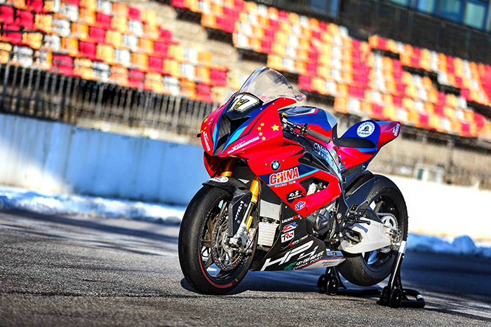 01.中国公路摩托车赛车队战车BMW HP4 RACE.jpg