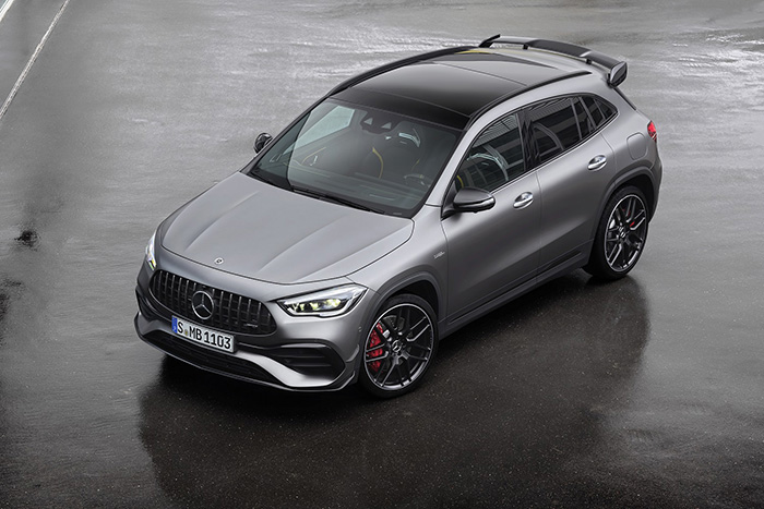 11-全球首发的全新AMG GLA 45 4MATIC+搭载世界上最强劲的量产2.0升涡轮增压四缸发动机.jpg