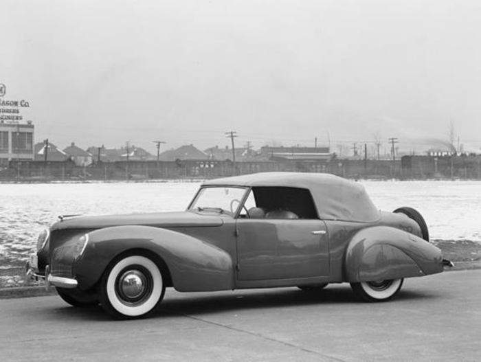 1. 1939款林肯大陆Continental.jpg