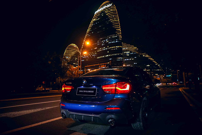 04.BMW 1系M运动曜夜版 “北京1夜”媒体试驾.jpg