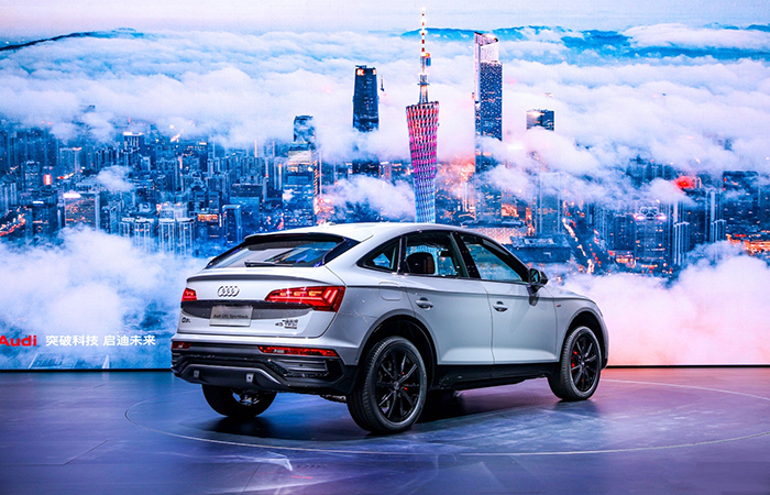 1. 奥迪Q5L Sportback 广州车展全球上市.jpg