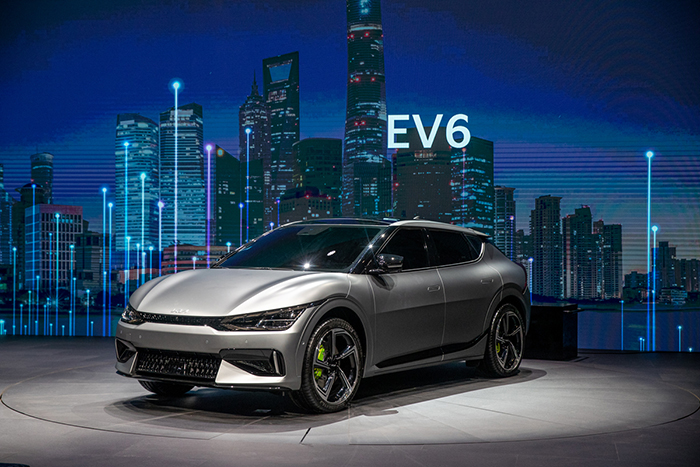 4.起亚EV6 GT车型亮相上海车展，起亚首款专属电动车型EV6完成中国首秀.jpg