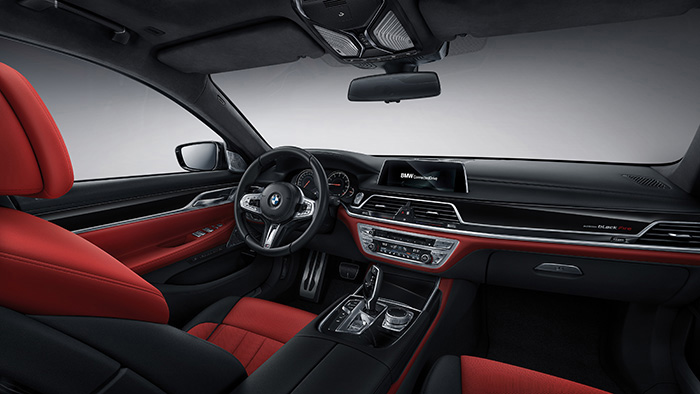 P90327928_highRes_the-new-bmw-7-series.jpg