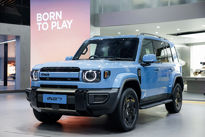 i-CAR08.jpg